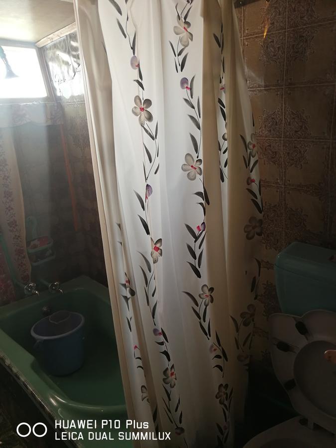 Houseboat Dunhill Bed and Breakfast Srīnagar Exterior foto